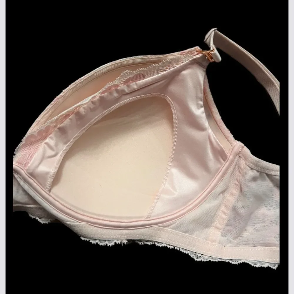 Victorias Secret Supersoft Body Maternity Nursing Wireless lace bra Pink 38D